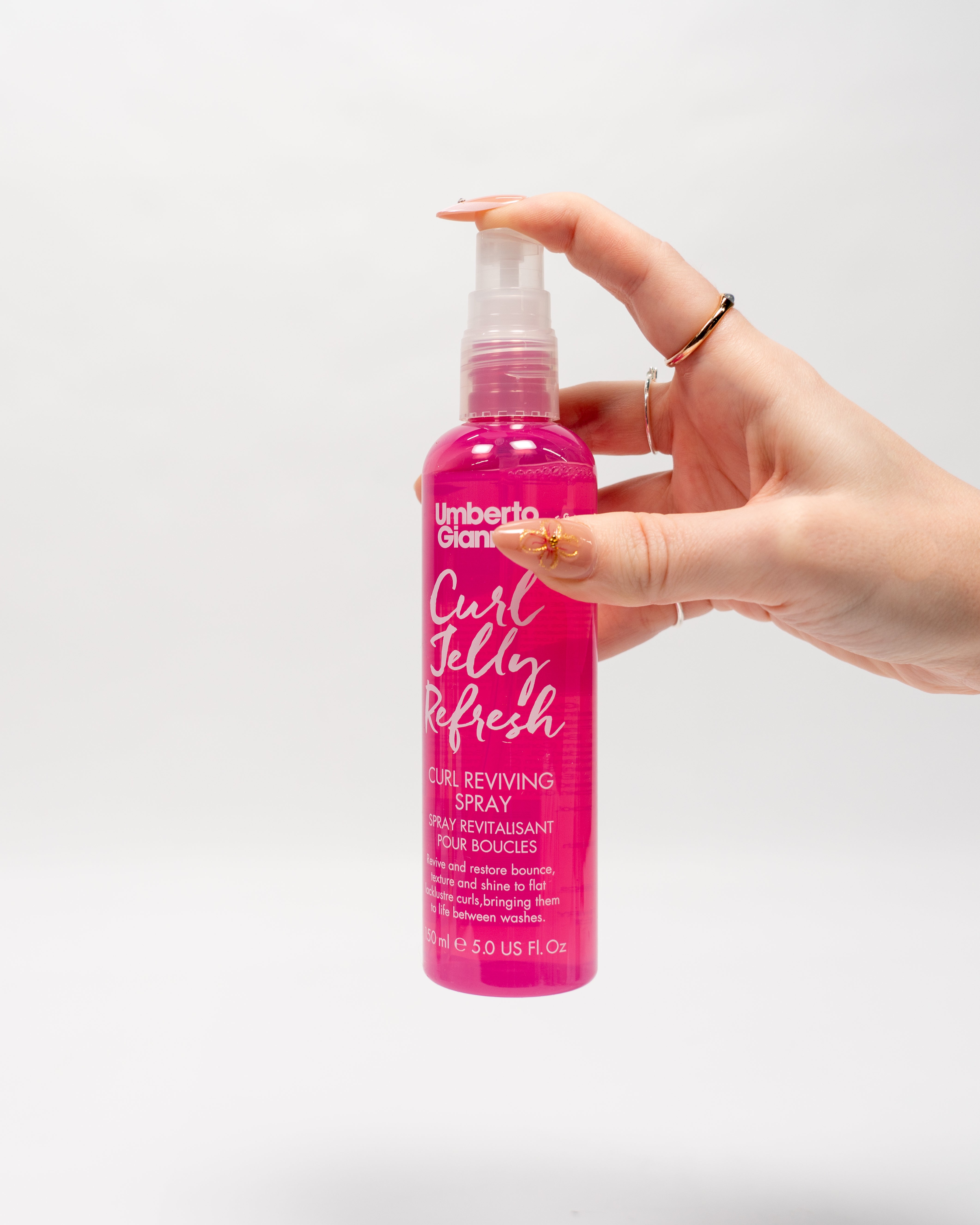 How to Refresh Curly Hair Without Rewetting It (By Hair Finish)